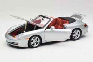 Porsche 911 996 Kabrió Ezüst Gate 1:18 1052 Fém – 2. kép a 8-ből