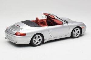 Porsche 911 996 Kabrió Ezüst Gate 1:18 1052 Fém – 3. kép a 8-ből