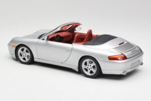 Porsche 911 996 Kabrió Ezüst Gate 1:18 1052 Fém – 7. kép a 8-ből