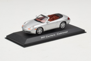 Porsche 911 996 Kabrió Ezüst Minichamps 1:43 WAP02004097 Fém – 2. kép a 4-ből