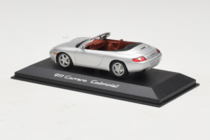 Porsche 911 996 Kabrió Ezüst Minichamps 1:43 WAP02004097 Fém – 3. kép a 4-ből