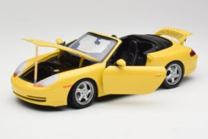 Porsche 911 996 Kabrió Speed Sárga UT Models 1:18 27906 Fém – 2. kép a 8-ből
