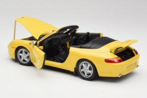 Porsche 911 996 Kabrió Speed Sárga UT Models 1:18 27906 Fém – 5. kép a 8-ből