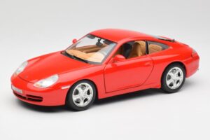 Porsche 911 996 Carrera 4 Piros Bburago 1:18 30085 Fém