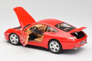 Porsche 911 996 Carrera 4 Piros Bburago 1:18 30085 Fém – 5. kép a 8-ből