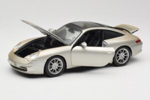Porsche 911 996 Carrera 4S Ezüst Maisto 1:18 WAP02102212 Fém – 2. kép a 8-ből