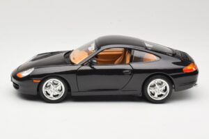 Porsche 911 996 Carrera Fekete Bburago 1:18 3385-M2 Fém – 4. kép a 8-ből