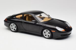 Porsche 911 996 Carrera Fekete Gate 1:18 1043 Fém – 6. kép a 8-ből