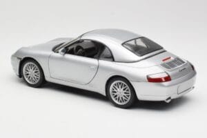 Porsche 911 996 Carrera Kabriolet Ezüst Hot Wheels 1:18 213595 Fém – 7. kép a 8-ből