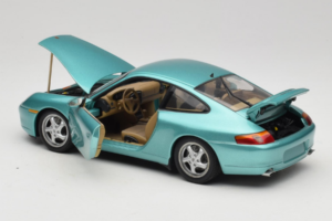 Porsche 911 996 Green Metallic UT Models 1:18 27901 Fém – 5. kép a 8-ből