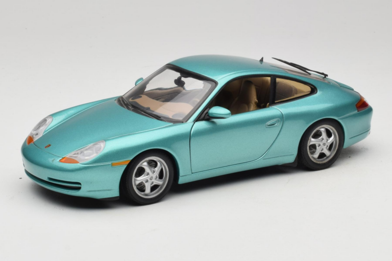 Porsche 911 996 Green Metallic UT Models 1:18 27901 Fém