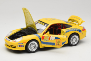 Porsche 911 996 GT3 Cup #22 Bburago 1:18 3395 Fém – 2. kép a 8-ből