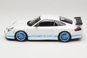 Porsche 911 996 GT3 RS Fehér Kék Csíkok Minichamps 1:18 155062021 Fém – 3. kép a 6-ből