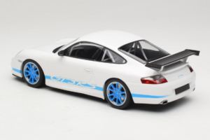 Porsche 911 996 GT3 RS Fehér Kék Csíkok Minichamps 1:18 155062021 Fém – 5. kép a 6-ből