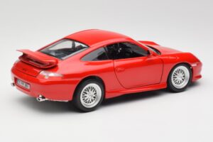 Porsche 911 996 GT3 Strasse Piros Bburago 1:18 30395 Fém – 3. kép a 8-ből