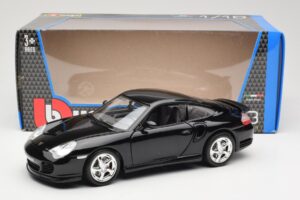 Porsche 911 996 Turbo Fekete Bburago 1:18 18-12030 Fém – 8. kép a 8-ből