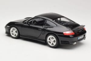 Porsche 911 996 Turbo Fekete Bburago 1:18 3367 Fém – 7. kép a 8-ből
