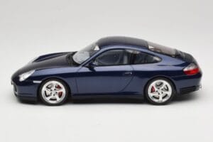 Porsche 911 996.2 Carrera 4S Sötétkék GT Spirit 1:18 GT938 Gyanta – 3. kép a 6-ből