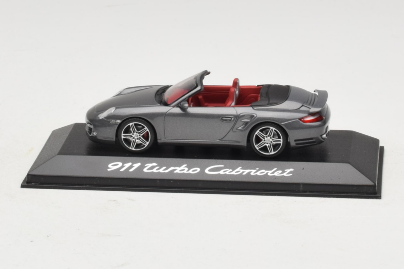 Porsche 911 997 Turbo Cabriolet Grey Metallic Minichamps 1:43 WAP02015216 Fém