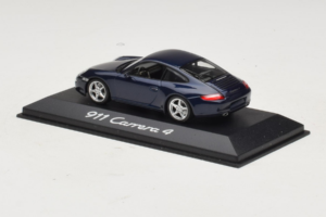 Porsche 911 997 Carrera 4 Dark Blue Metallic Minichamps 1:43 WAP02010016 Fém – 2. kép a 3-ből