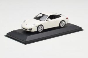 Porsche 911 997 Carrera 4S Carrara Fehér Minichamps 1:43 403066431 Fém – 2. kép a 4-ből