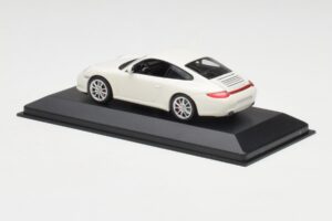 Porsche 911 997 Carrera 4S Carrara Fehér Minichamps 1:43 403066431 Fém – 3. kép a 4-ből