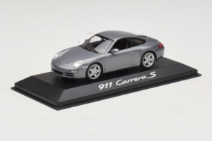 Porsche 911 997 Carrera S Grey Metallic Minichamps 1:43 WAP02011615-P1 Fém – 2. kép a 4-ből