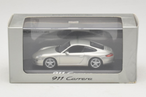 Porsche 911 997 Carrera Silver Metallic Minichamps 1:43 WAP02011515 Fém – 5. kép a 5-ből