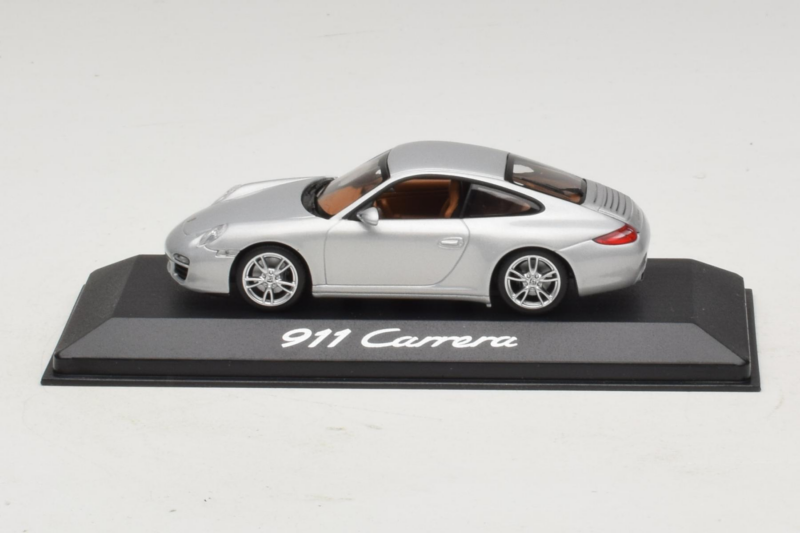 Porsche 911 997 Carrera Silver Metallic Minichamps 1:43 WAP02001218 Fém