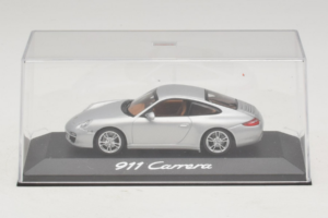 Porsche 911 997 Carrera Silver Metallic Minichamps 1:43 WAP02001218 Fém – 4. kép a 5-ből