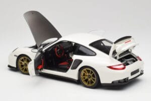Porsche 911 997 GT2 RS Fehér & Arany Felnik Minichamps 1:18 100069406 Fém – 5. kép a 8-ből