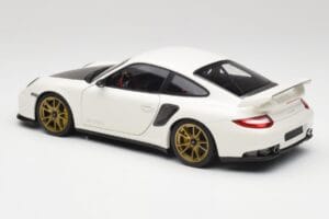 Porsche 911 997 GT2 RS Fehér & Arany Felnik Minichamps 1:18 100069406 Fém – 7. kép a 8-ből