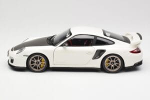Porsche 911 997 GT2 RS Fehér Minichamps 1:18 100069400 Fém – 4. kép a 8-ből