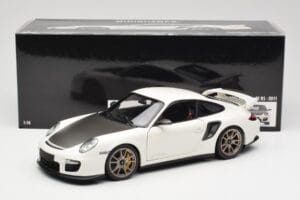 Porsche 911 997 GT2 RS Fehér Minichamps 1:18 100069400 Fém – 8. kép a 8-ből