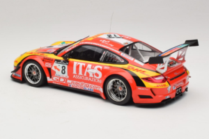 Porsche 911 997 GT3 R #8 De Lorenzi Racing De Lorenzi 24 Hours of Spa 2011 Minichamps 1:18 151118918 Fém – 5. kép a 6-ből