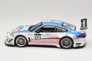 Porsche 911 997 GT3 R #123 Muhlner Motorsport E. Fumal / E. Thiry 24 Hours of Spa 2011 Minichamps 1:18 151118923 Fém – 3. kép a 6-ből