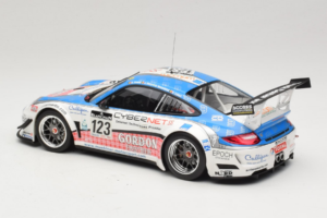 Porsche 911 997 GT3 R #123 Muhlner Motorsport E. Fumal / E. Thiry 24 Hours of Spa 2011 Minichamps 1:18 151118923 Fém – 5. kép a 6-ből