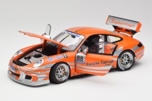 Porsche 911 997 GT3 R #88 Porsche Consulting 2005 AUTOart 1:18 77821 Fém – 2. kép a 8-ből