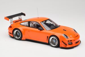 Porsche 911 997 GT3 R Street Narancssárga Minichamps 1:18 151108901 Fém – 4. kép a 6-ből