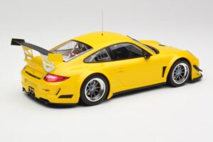 Porsche 911 997 GT3 R Street Racing Sárga Minichamps 1:18 151108902 Fém – 2. kép a 6-ből