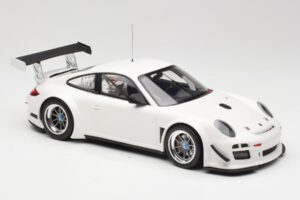 Porsche 911 997 GT3 R Street Fehér Minichamps 1:18 151108900 Fém – 4. kép a 6-ből