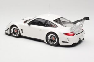 Porsche 911 997 GT3 R Street Fehér Minichamps 1:18 151108900 Fém – 5. kép a 6-ből