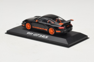 Porsche 911 997 GT3 RS Fekete Narancssárga Minichamps 1:43 WAP02012817-R1 Fém – 3. kép a 4-ből
