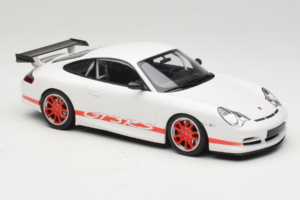 Porsche 911 996 GT3 RS Fehér Piros Csík Minichamps 1:18 155062020 Fém – 4. kép a 6-ből