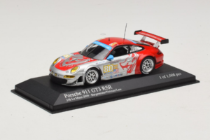 Porsche 911 997 GT3 RSR #80 J. Bergmeister / S. Neiman / D. Law 24 Hours of Le Mans 2009 Minichamps 1:43 400096980 Fém – 2. kép a 4-ből