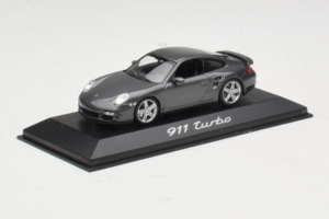 Porsche 911 997 Turbo Grey Metallic Minichamps 1:43 WAP02013116 Fém – 2. kép a 4-ből