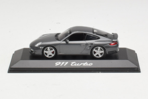 Porsche 911 997 Turbo Grey Metallic Minichamps 1:43 WAP02013116 Fém