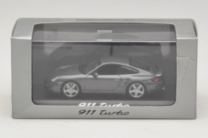 Porsche 911 997 Turbo Grey Metallic Minichamps 1:43 WAP02013016 Fém – 5. kép a 5-ből