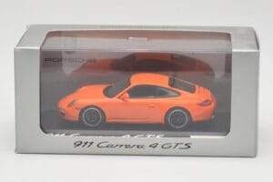 Porsche 911 997.2 Carrera 4 GTS Narancssárga Minichamps 1:43 WAP0201140C Fém – 4. kép a 4-ből