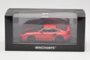 Porsche 911 997.2 GT2 RS Piros Fekete Felnikkel Minichamps 1:43 400069407 Fém – 4. kép a 4-ből